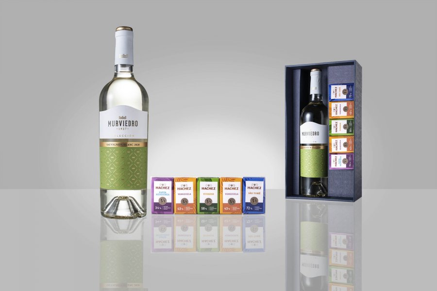 WINECHOCWHITEdárkovákazetadelikates